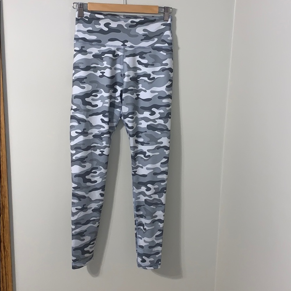 Camo leggings